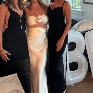 Hello Molly VIPs accepted crop top and midi skirt medium large